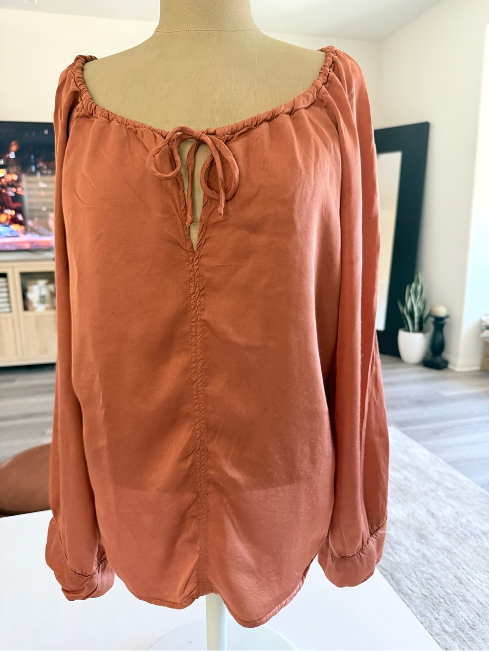 Cali Dreaming Womens Top Rust Tie Neck Peasant style Satin soft Blouse